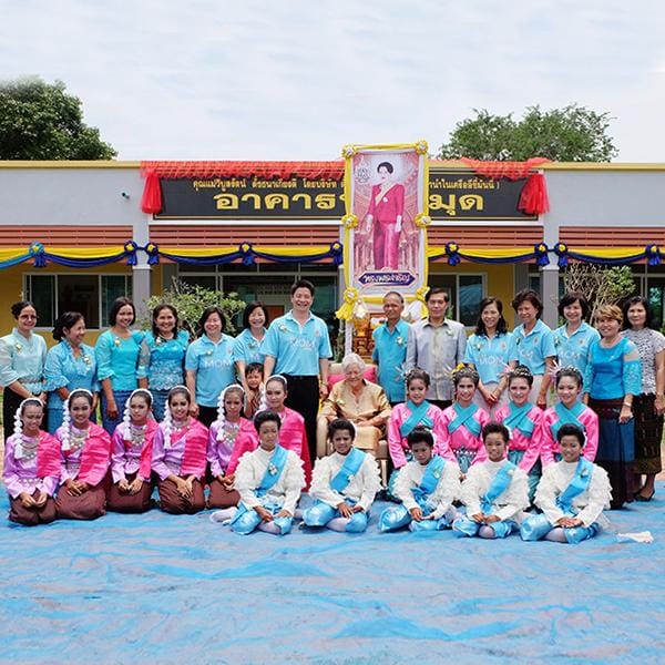 มอบอาคารหอสมุดโรงเรียนบ้านปรางค์ จังหวัดนครราชสีมา