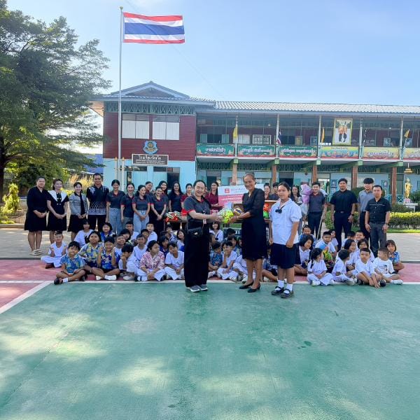อีซี่มันนี่ร่วมพัฒนาโรงเรียนและวัด สร้างรากฐานชุมชนเข้มแข็ง